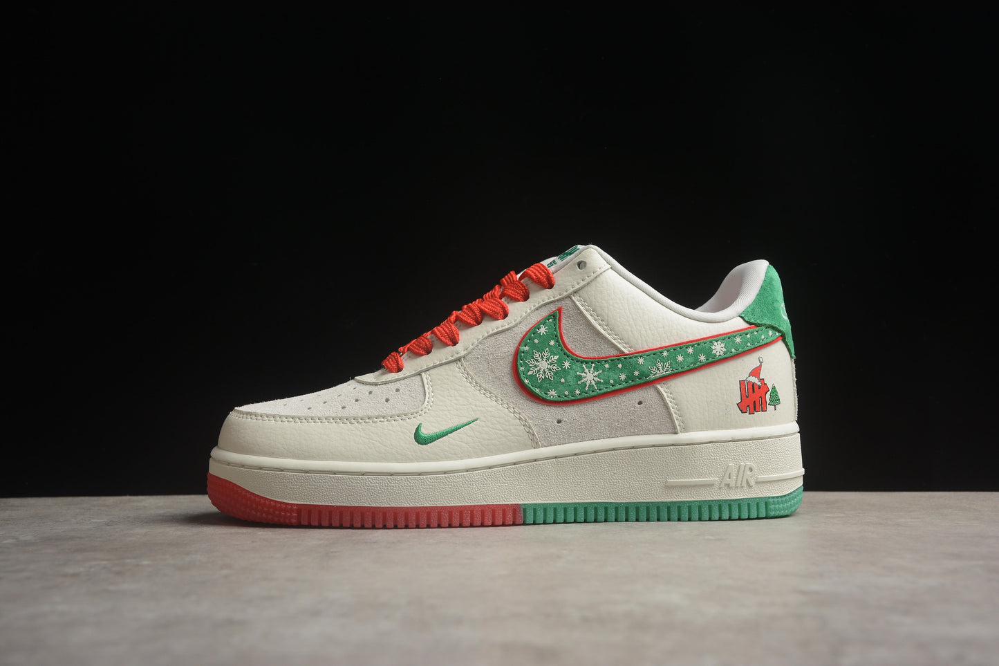 Nk Air Force 1'07 Low UN DH6239-839