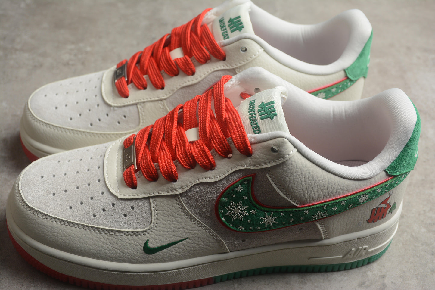 Nk Air Force 1'07 Low UN DH6239-839