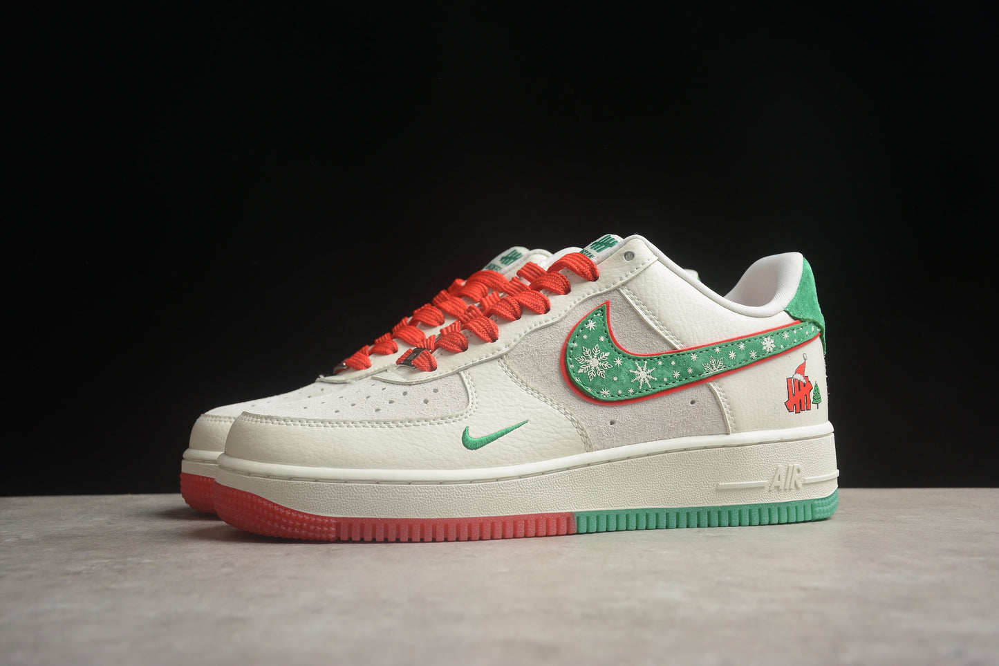Nk Air Force 1'07 Low UN DH6239-839