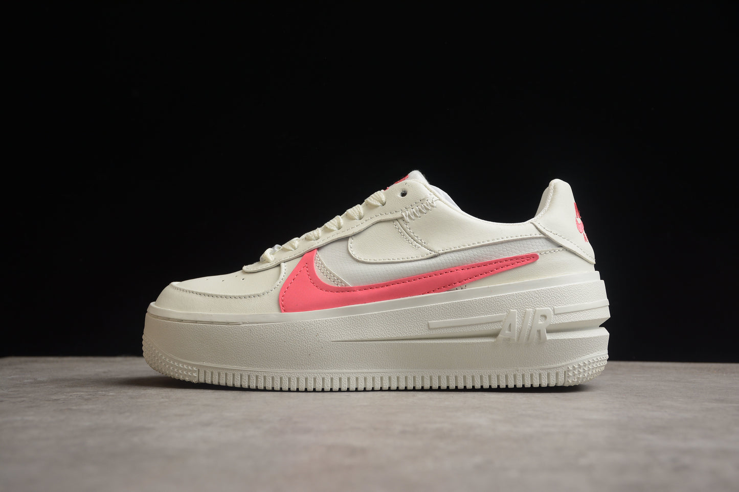 Nk Air Force 1 PLT.AF.ORM DJ9946-105