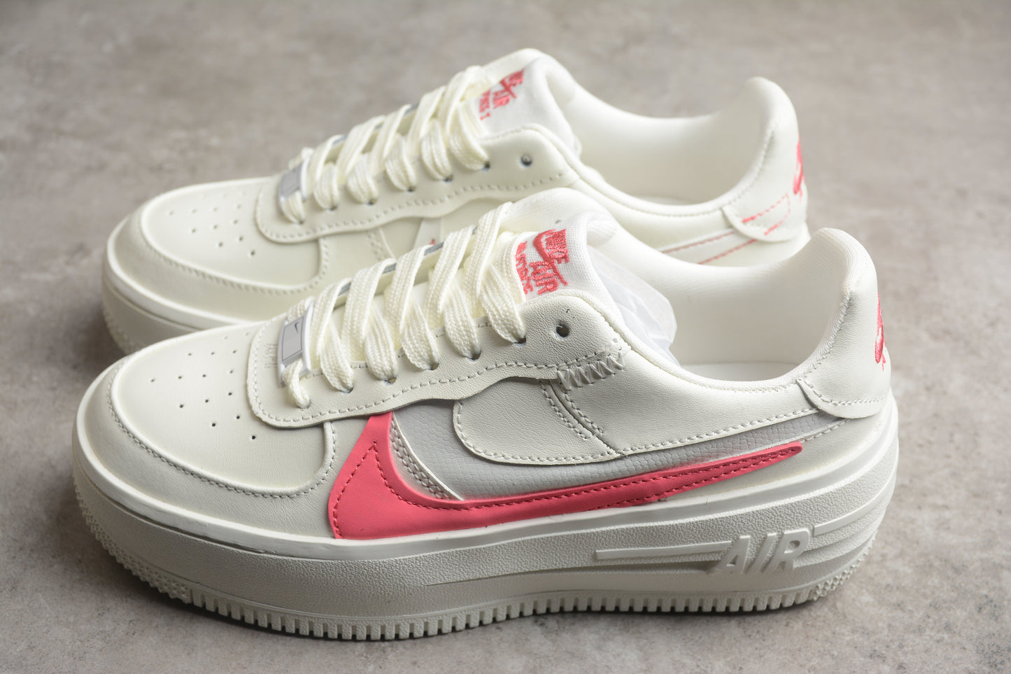 Nk Air Force 1 PLT.AF.ORM DJ9946-105
