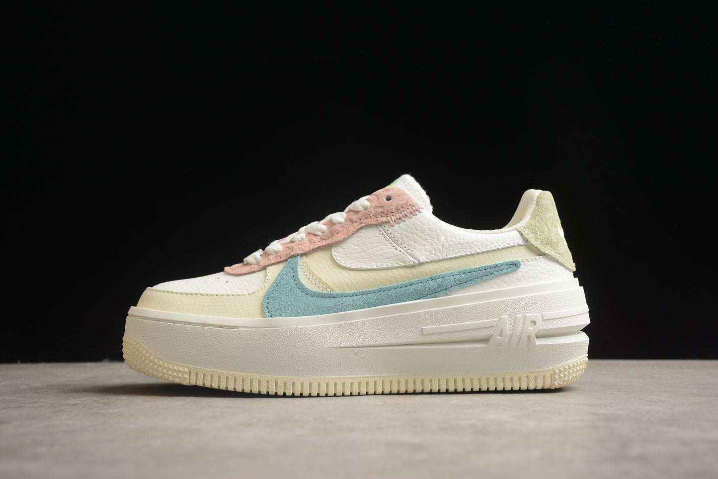 Nk Air Force 1 PLT.AF.ORM DX2671-100