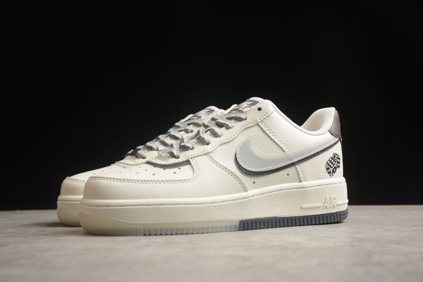 Nk Ait Force 1'07 Mid "Dice God" CW1574-801