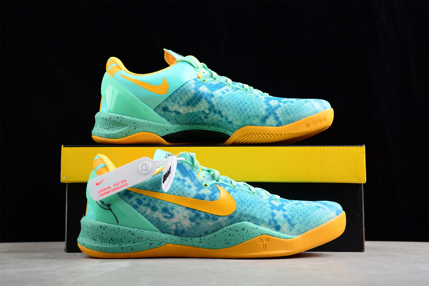Nk Kobe 8 "SYSTEM" 555035-304