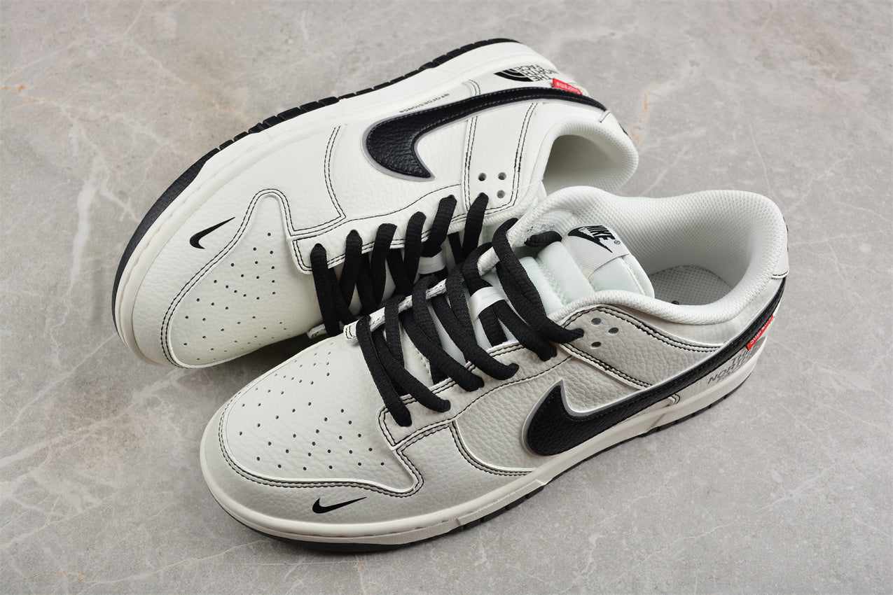 Nk SB Dunk Low Supreme x The North Face BM0234-501