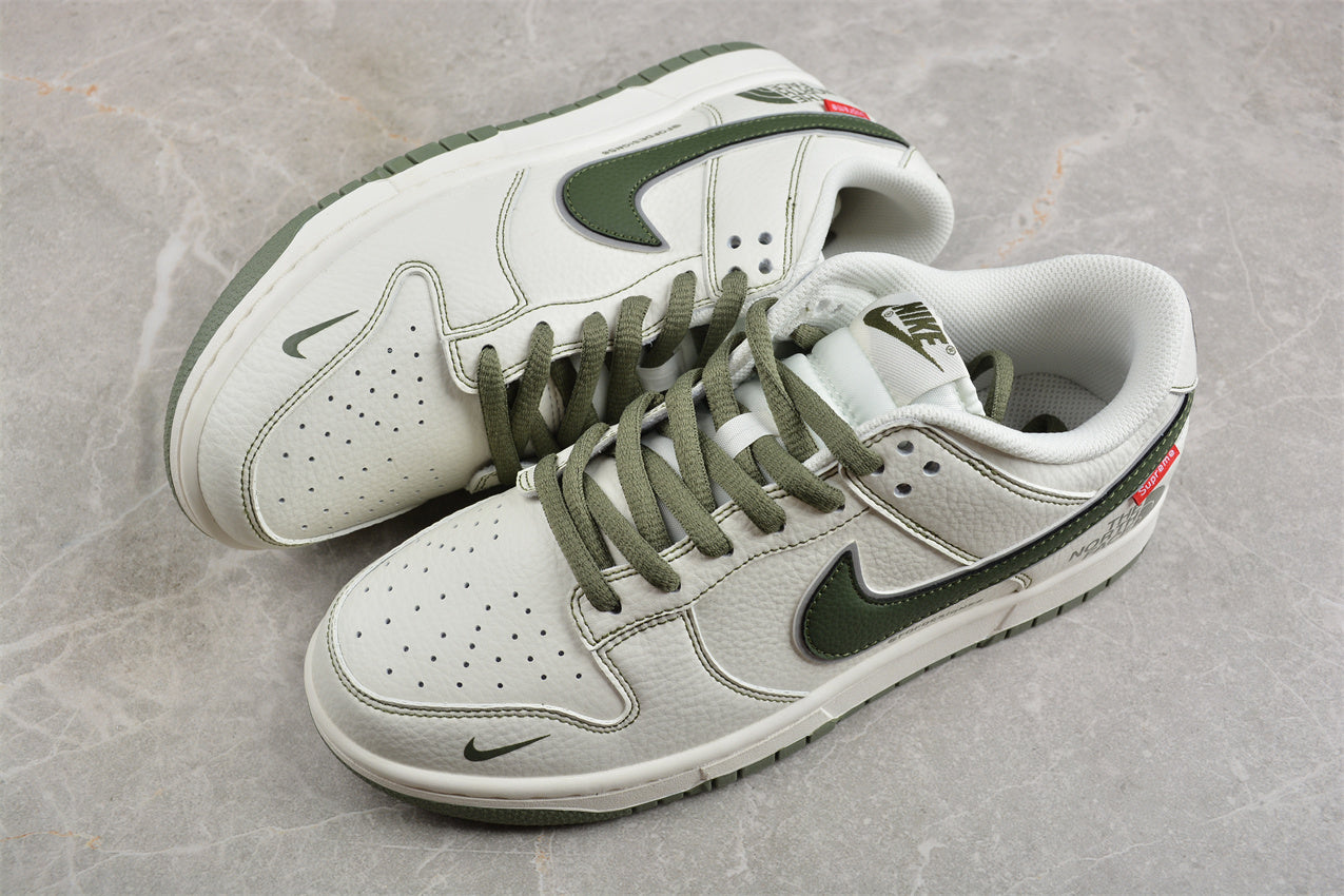 Nk SB Dunk Low Supreme x The North Face BM0234-505