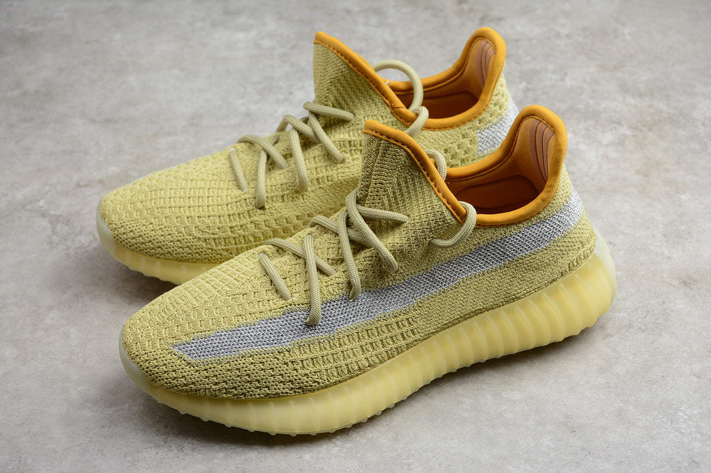 R17 Yeezy Boost 350 FX9034