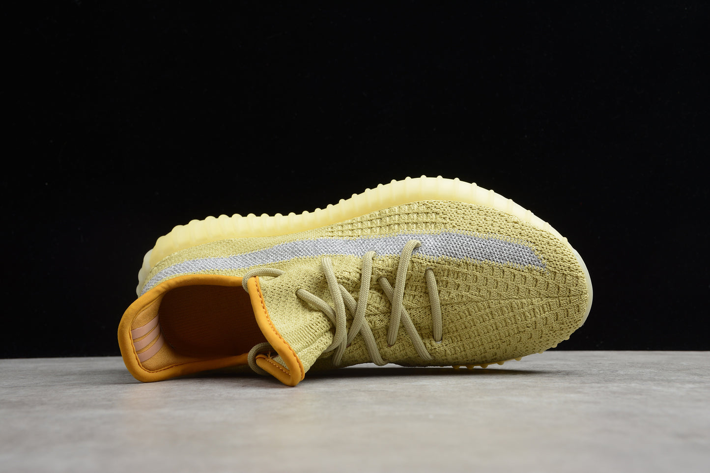 R17 Yeezy Boost 350 FX9034