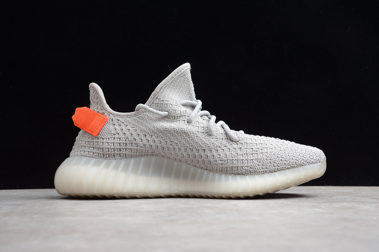 R17 Yeezy Boost 350 V2