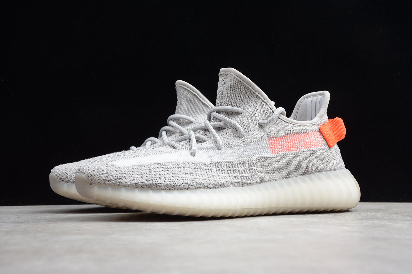 R17 Yeezy Boost 350 V2