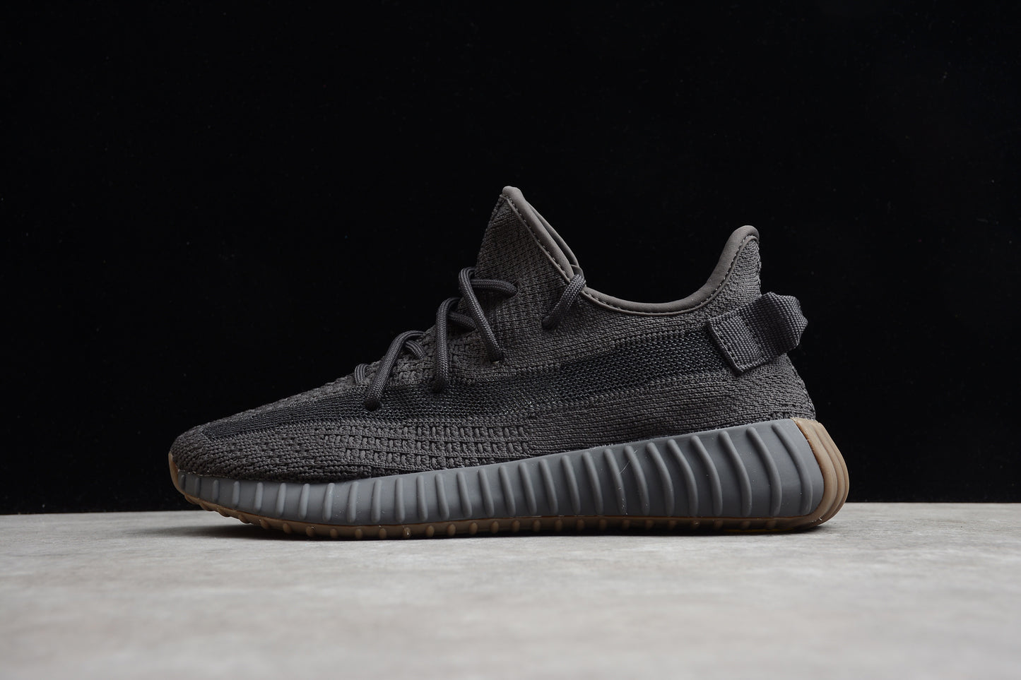 R17 Yeezy Boost 350 V2 Black Gum FY4176
