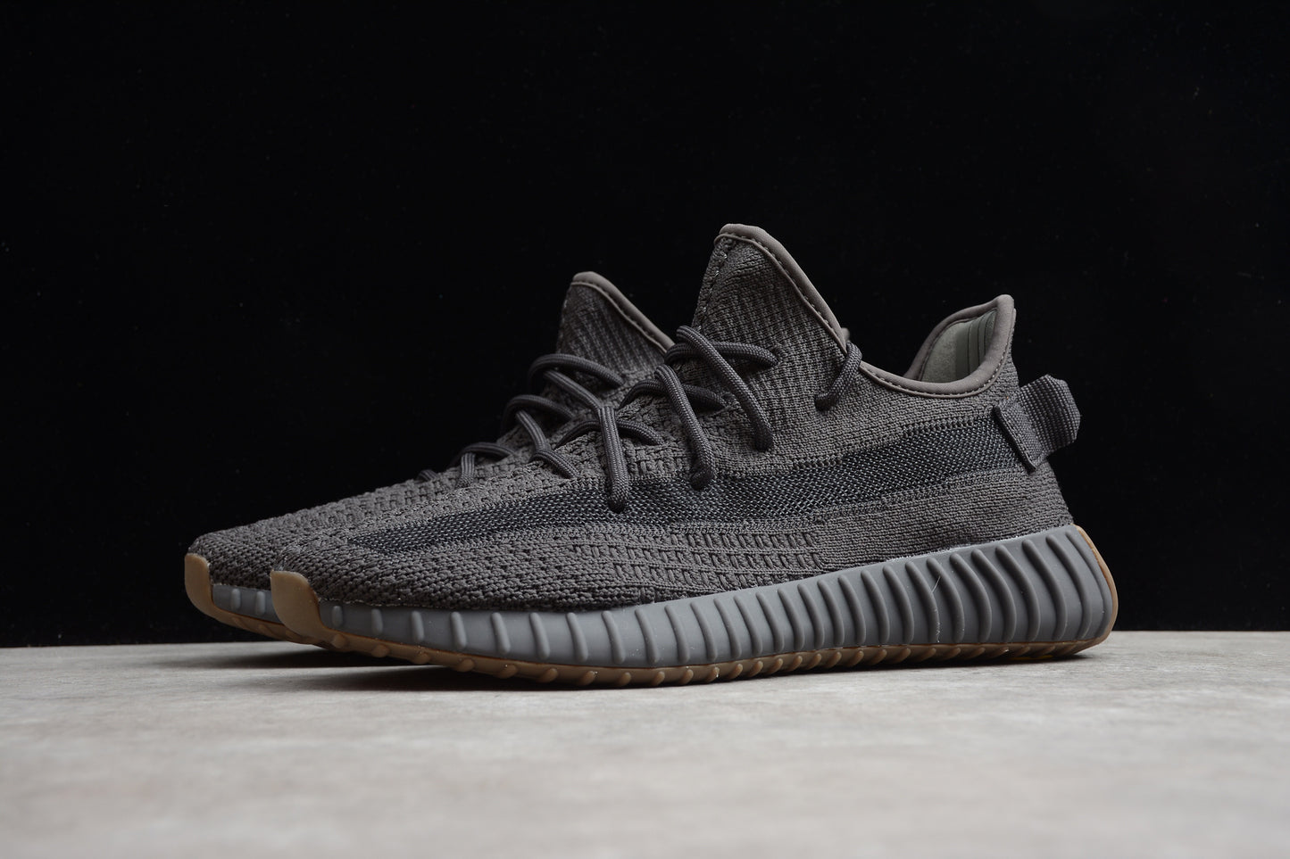 R17 Yeezy Boost 350 V2 Black Gum FY4176