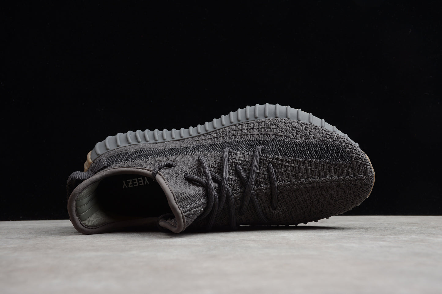R17 Yeezy Boost 350 V2 Black Gum FY4176