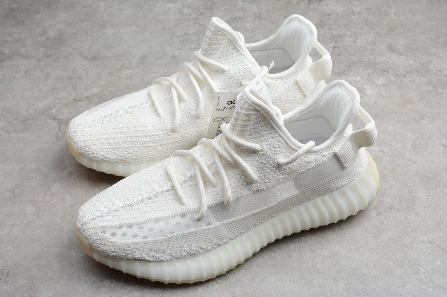R17 Yeezy Boost 350 V2 FG7962