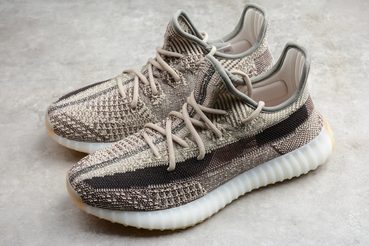 R17 Yeezy Boost 350 V2 FZ1267