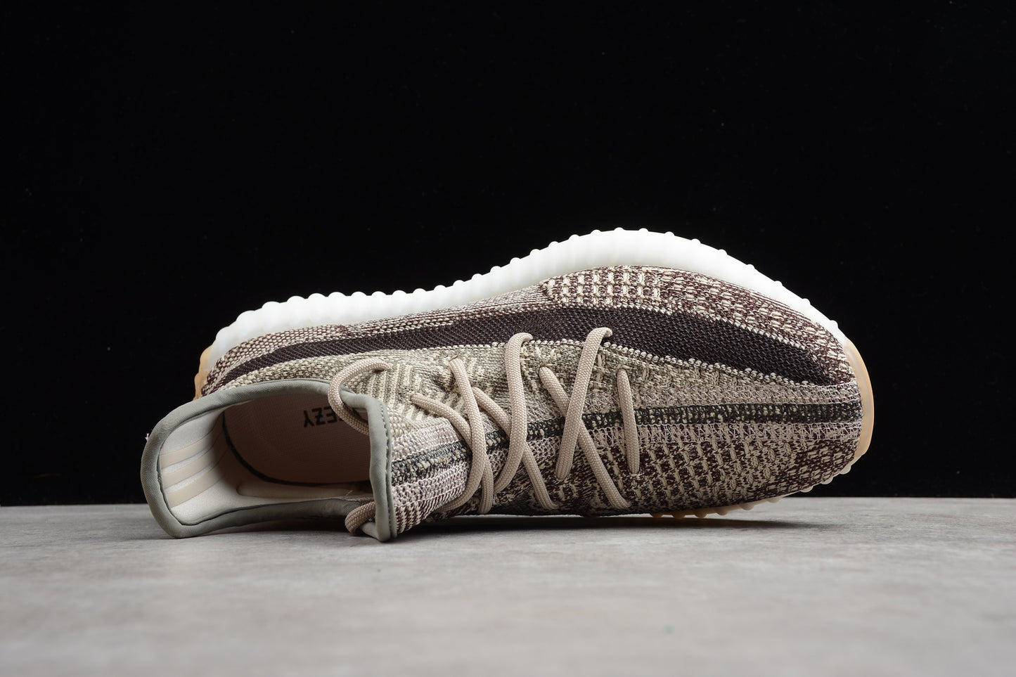 R17 Yeezy Boost 350 V2 FZ1267