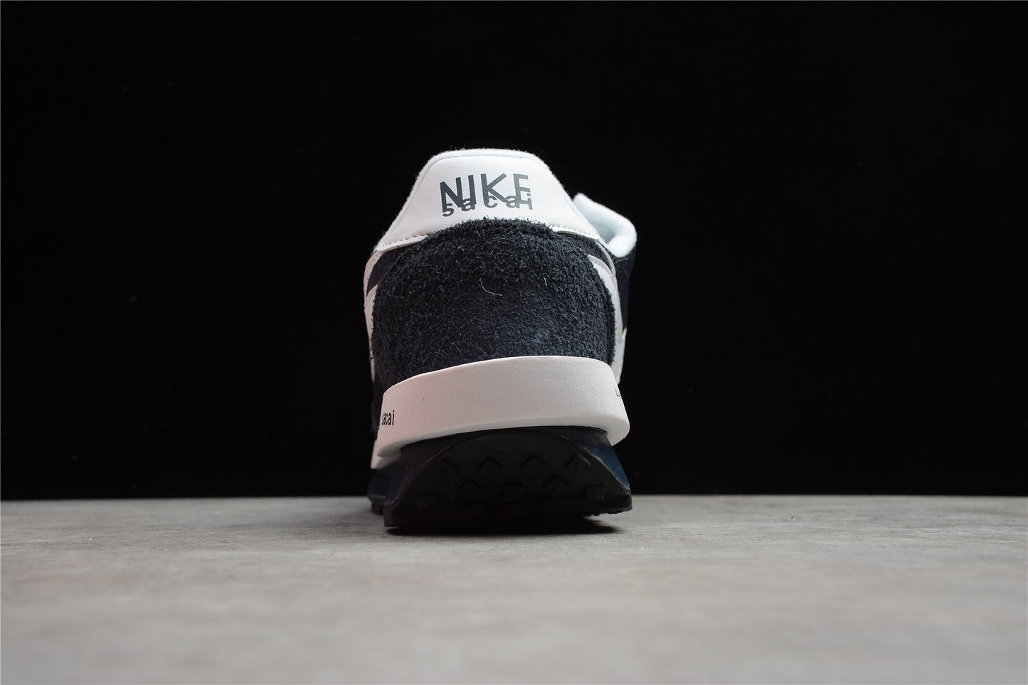 R18 Fragment x Sacai x Nike LDWaffle “Blue Void” DH2684-400