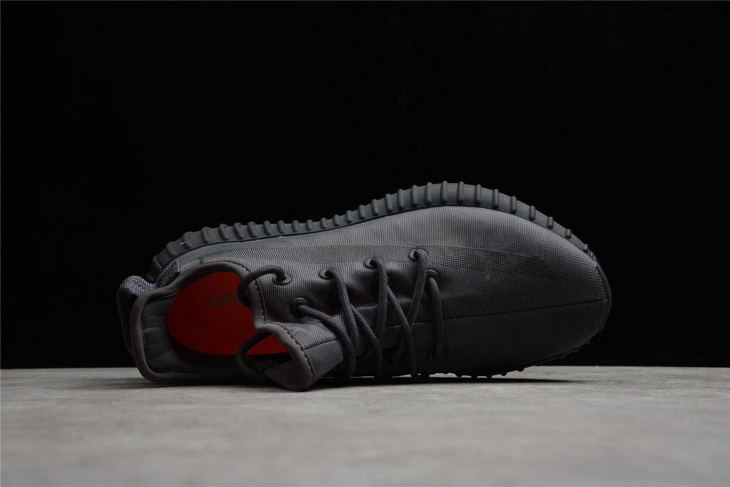 R20-35 YEEZY BOOST 350 V2 GW2872