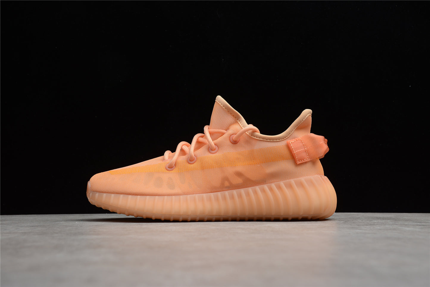 R20-35 YEEZY BOOST 350 V2 Mono CLAY GW2870