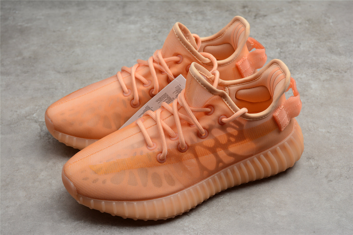 R20-35 YEEZY BOOST 350 V2 Mono CLAY GW2870