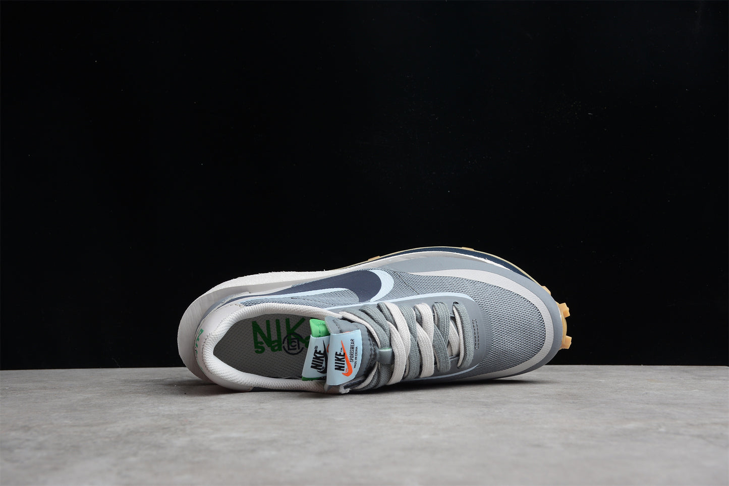 R22 CLOT x Sacai x NK LDWaffle " Cool Grey " DH3114-001