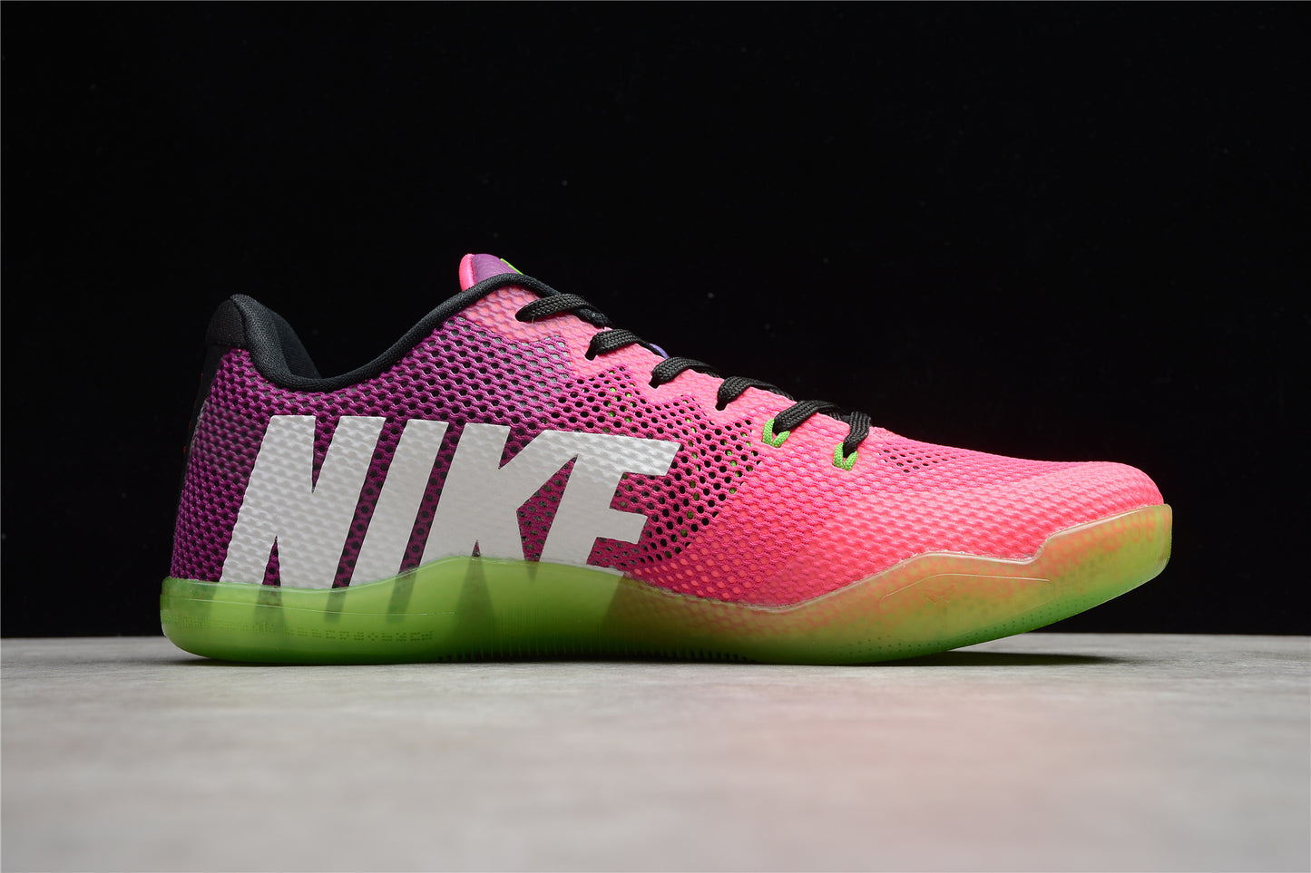 R24 Kobe 11 EM 836184-635