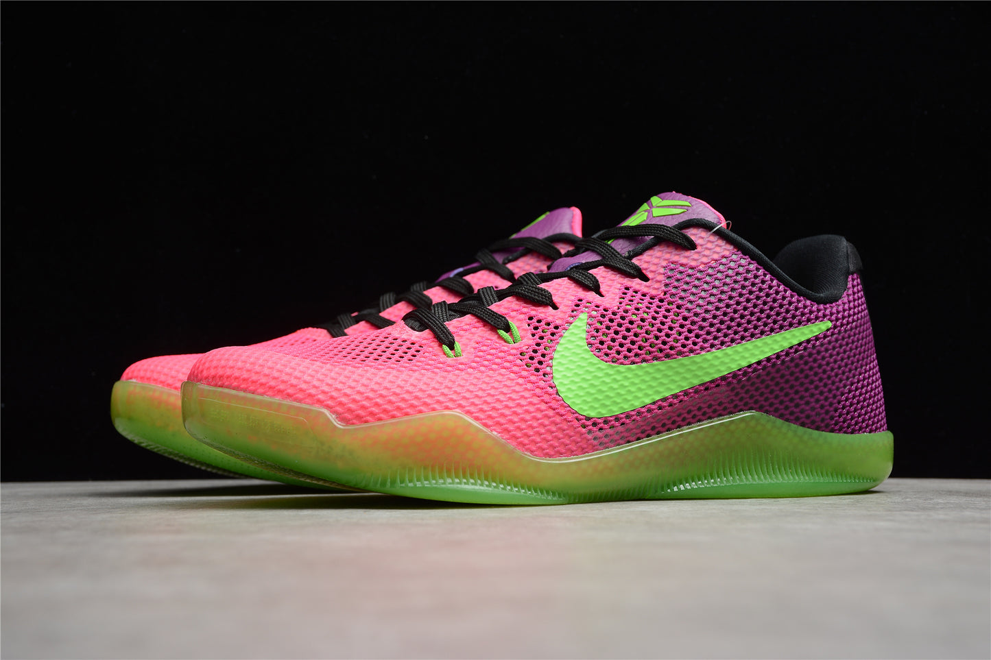 R24 Kobe 11 EM 836184-635