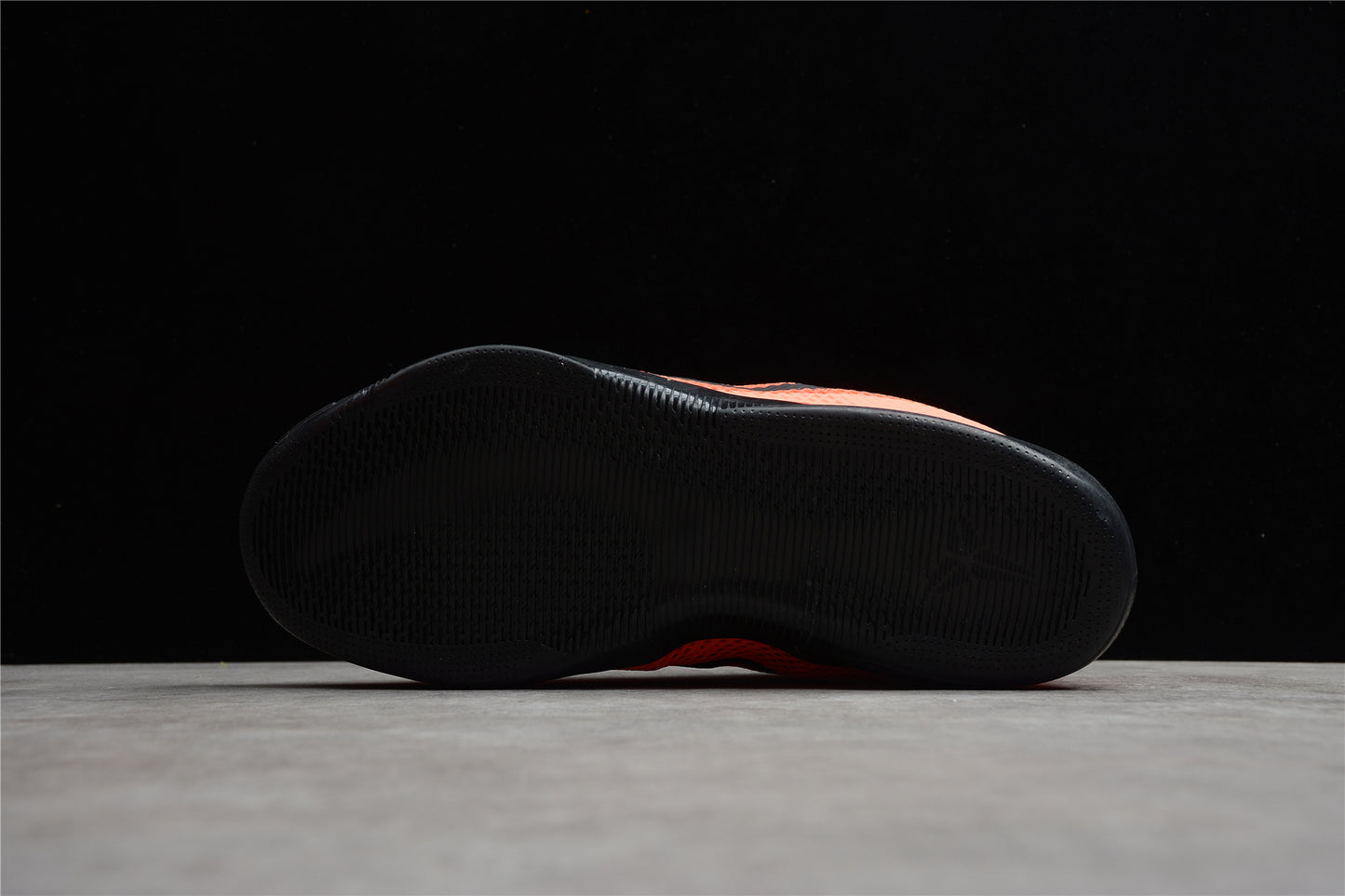 R24 Kobe 11 EM “Bright Mango” 11 836183-806