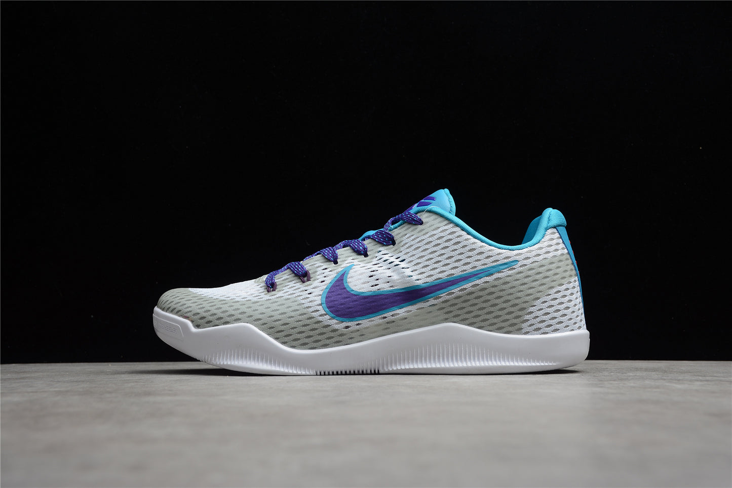 R24 Kobe 11 EM “Draft Day” 836184-154