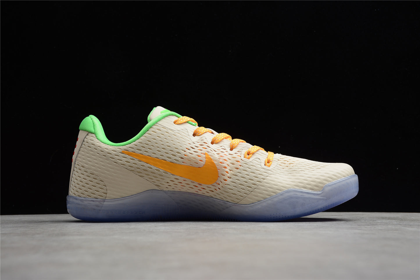 R24 Nike Kobe 11 EM Low lnvisibility Cloak 836183-005