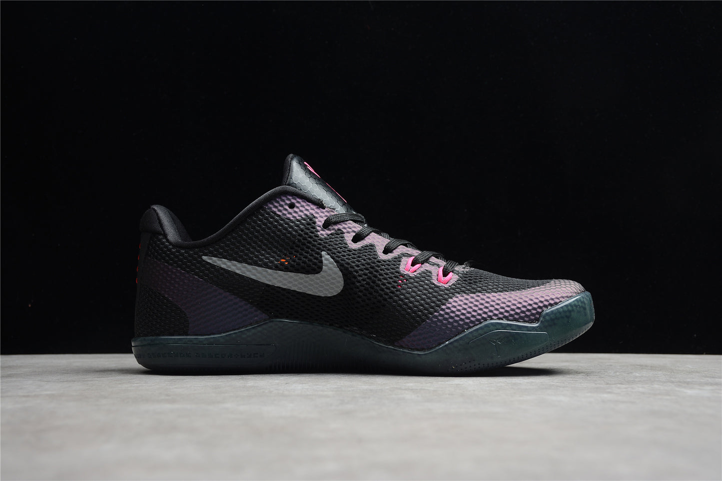 R24 Nike Kobe 11 EM Low lnvisibility Cloak 836183-005