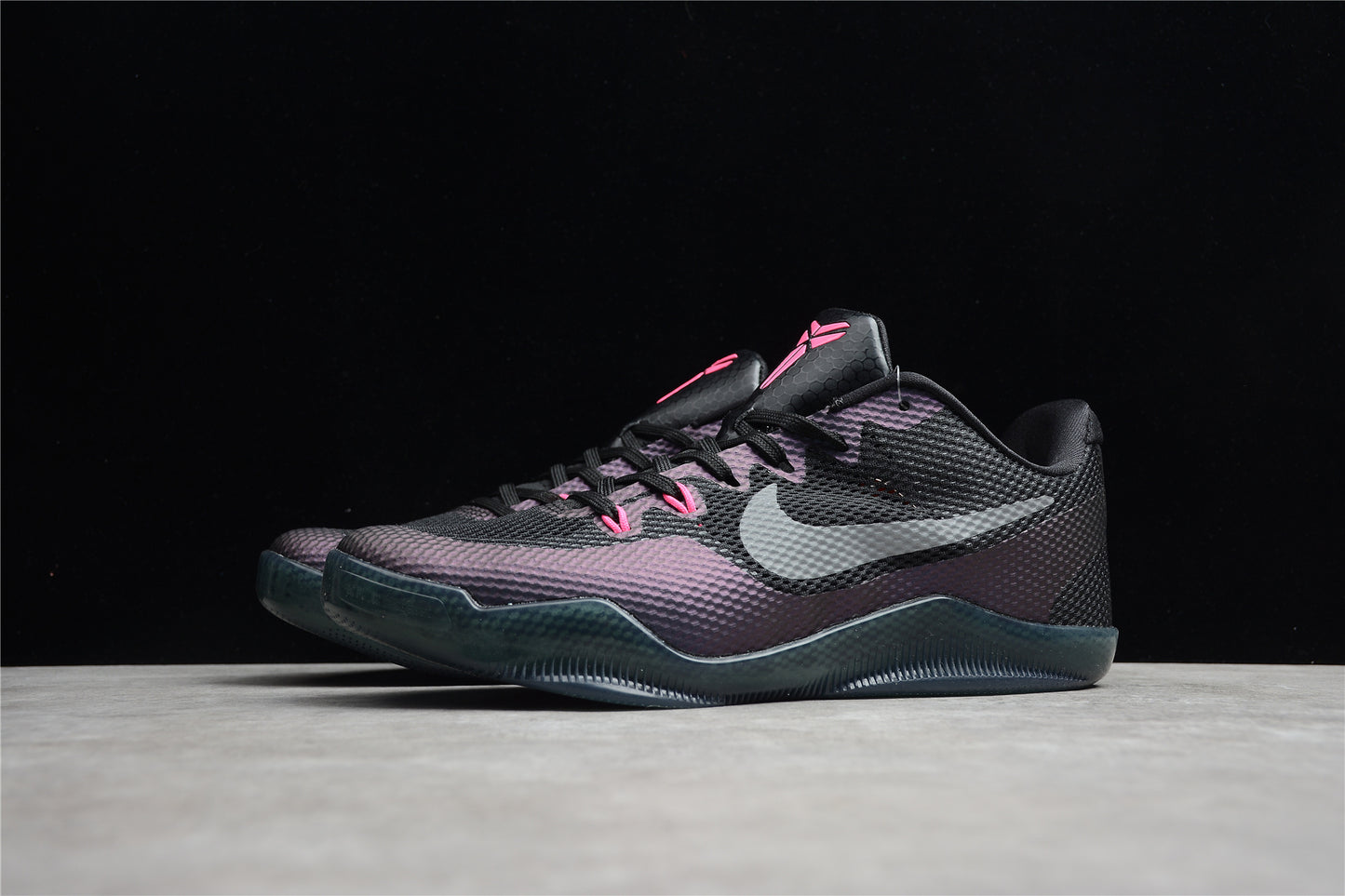 R24 Nike Kobe 11 EM Low lnvisibility Cloak 836183-005