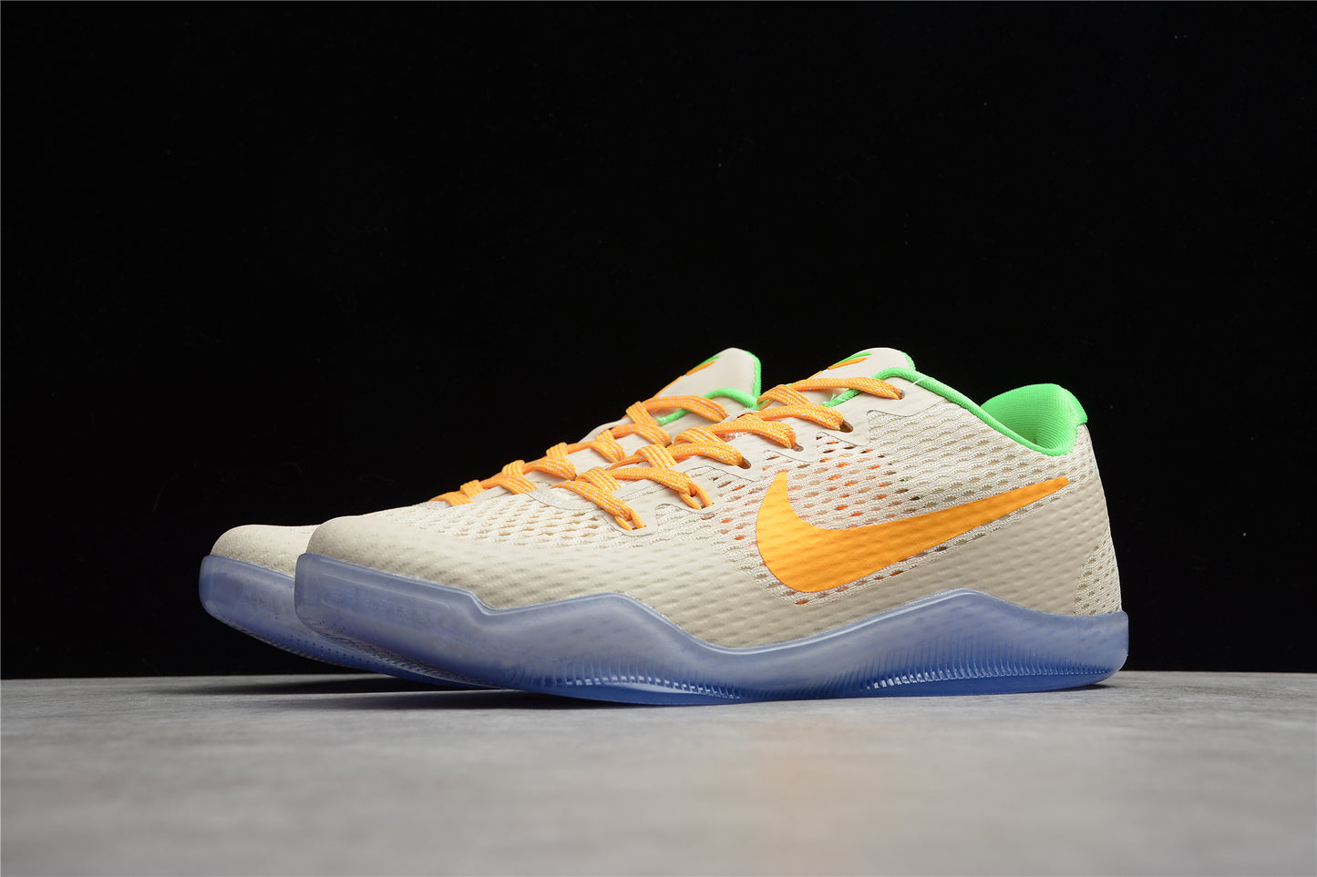 R24 Nike Kobe 11 EM Low lnvisibility Cloak 836183-005