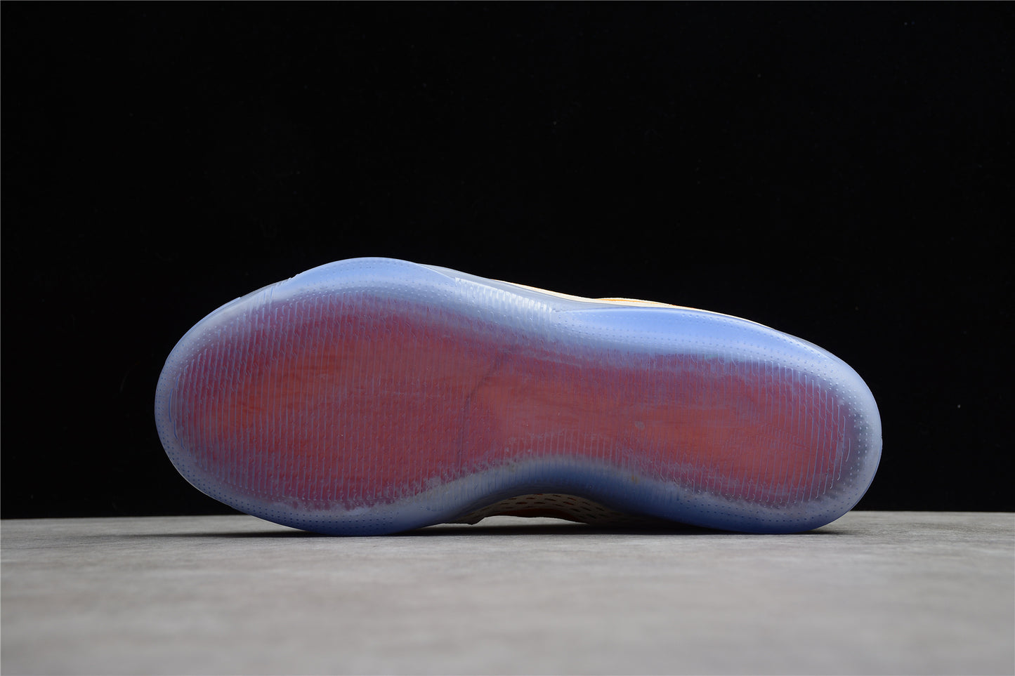 R24 Nike Kobe 11 EM Low lnvisibility Cloak 836183-005