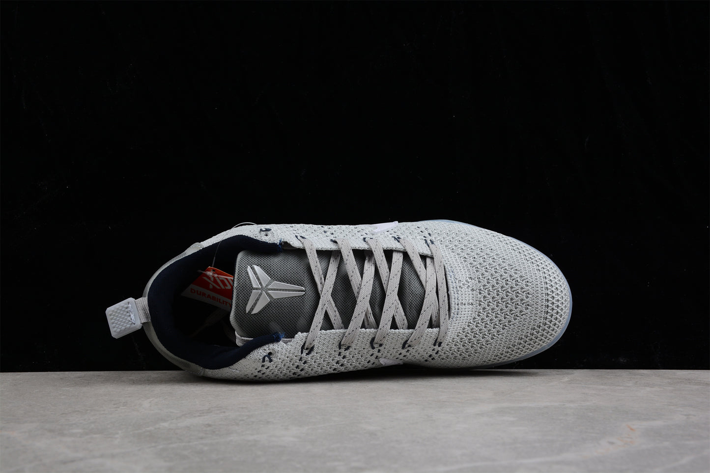 R24 Nike Kobe 11 Low PaIe Horse 824463-443
