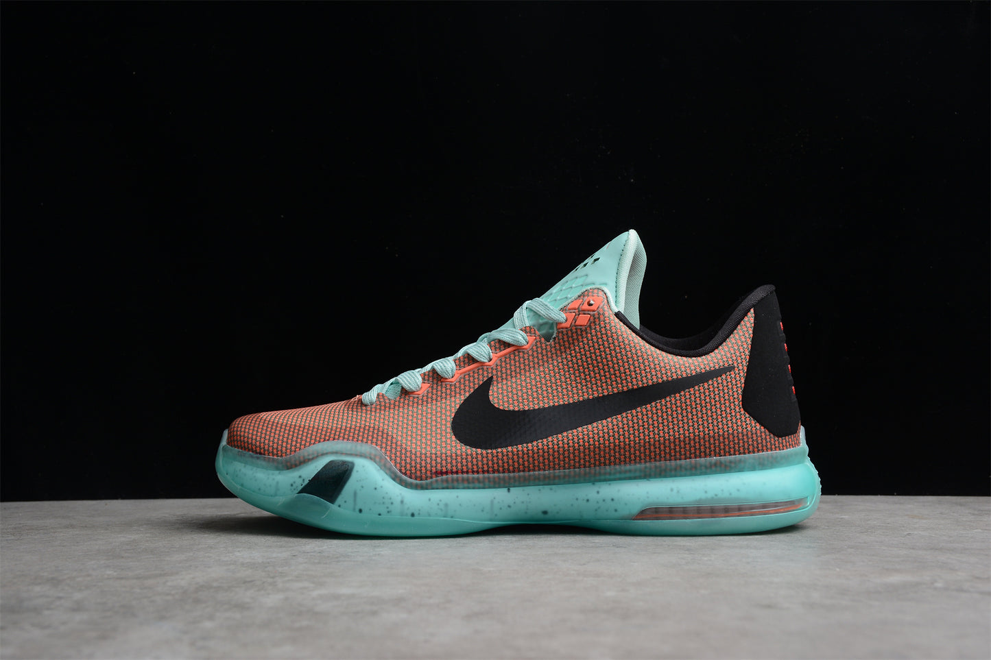 R26 Kobe 10 Easter ZK10 705317-808