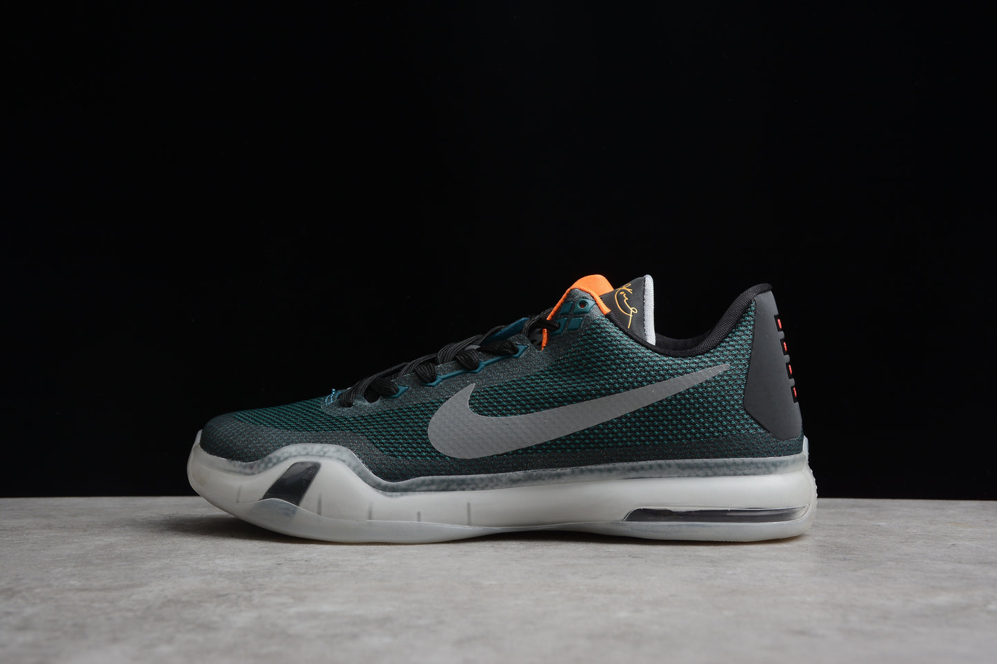 R26 Kobe 10 “Flight” 10 705317-308