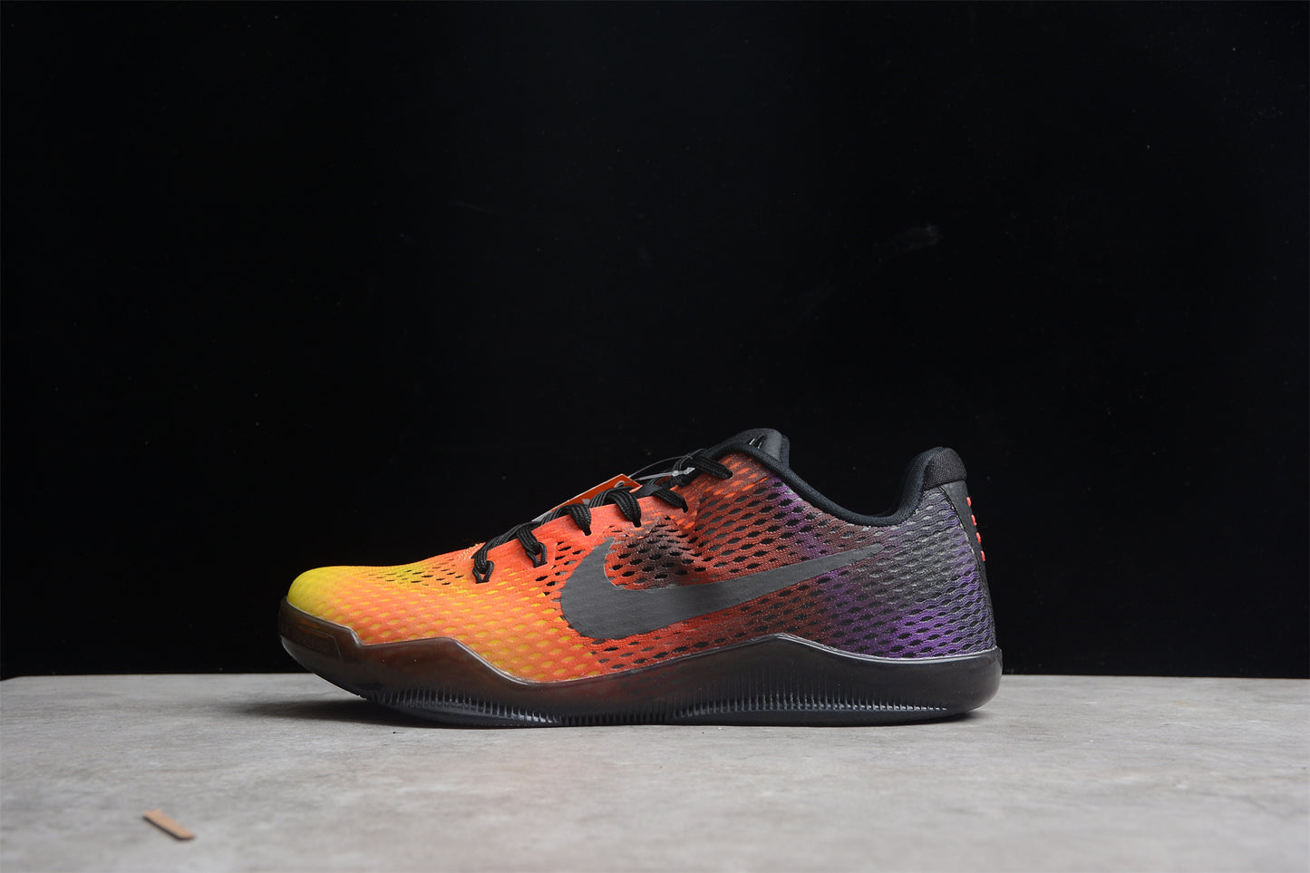 R26 Kobe 11 "LA Sunset" 836184-8056
