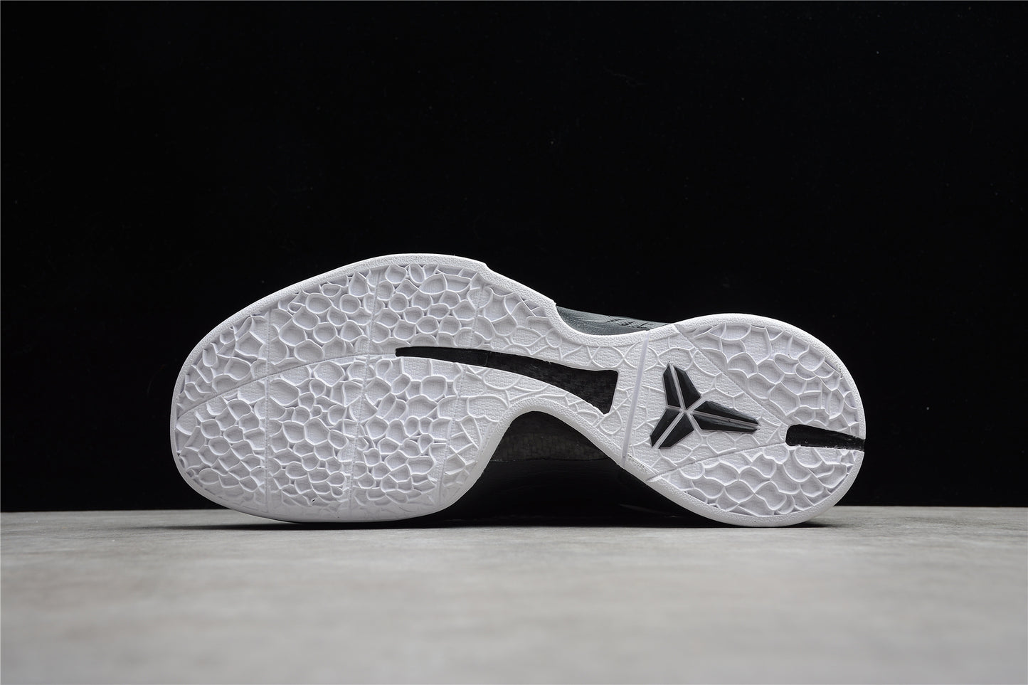 R26 Kobe 6 skyrunner: CW2190-002