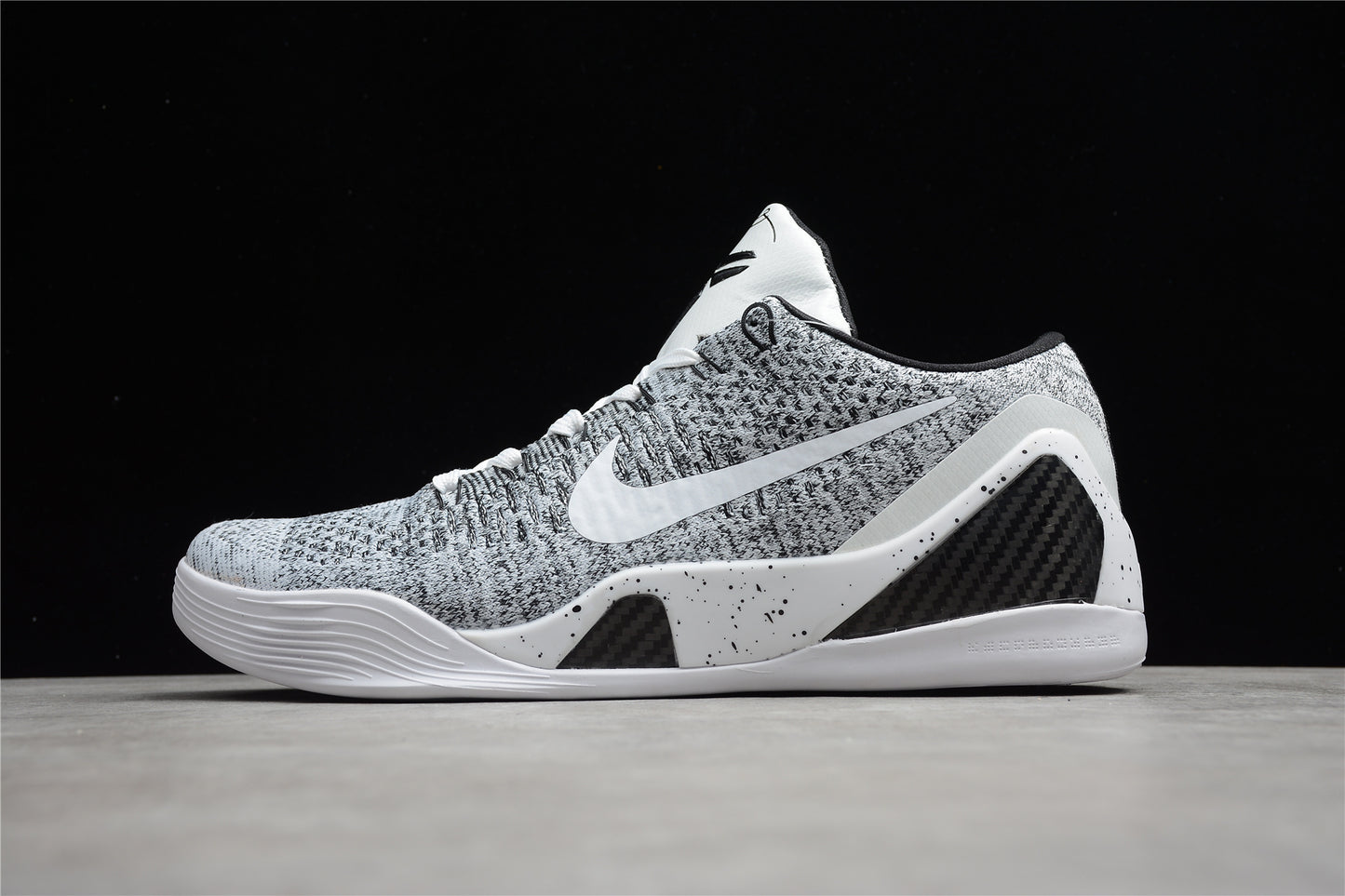 R26 Kobe 9 Elite Low “Beethoven” 653456-101