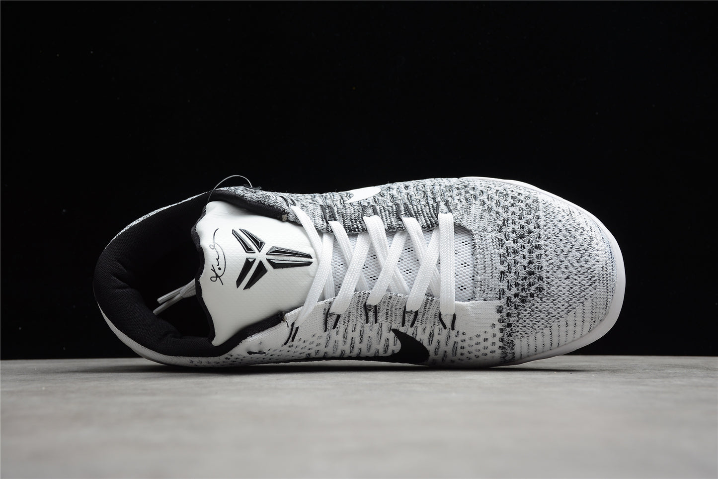 R26 Kobe 9 Elite Low “Beethoven” 653456-101