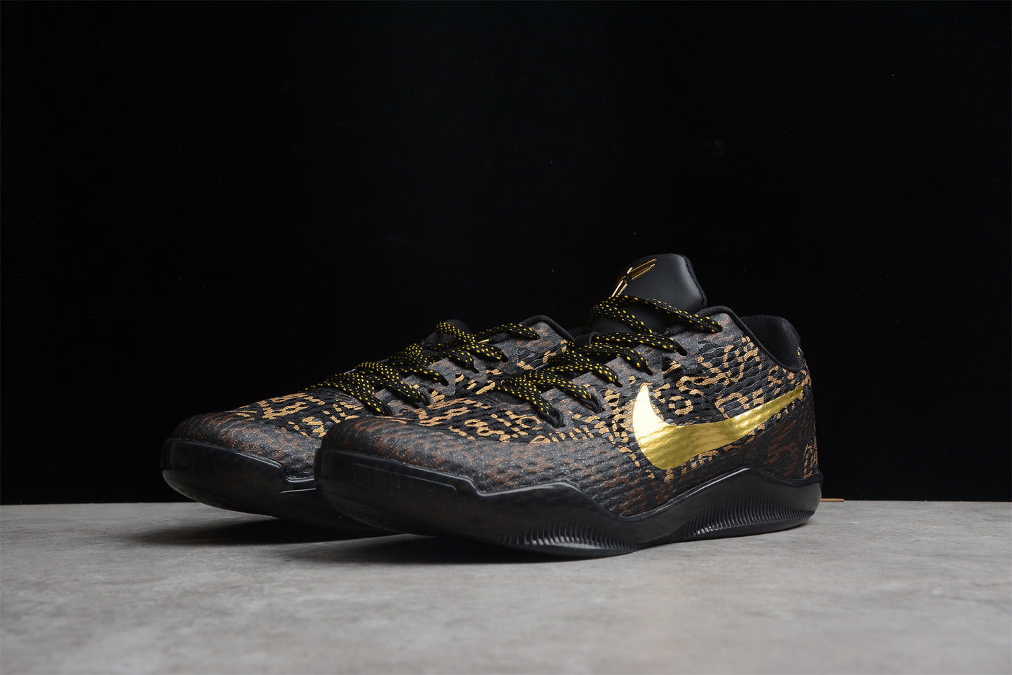 R26 NK Kobe 11 “Mamba Day” 865773-991