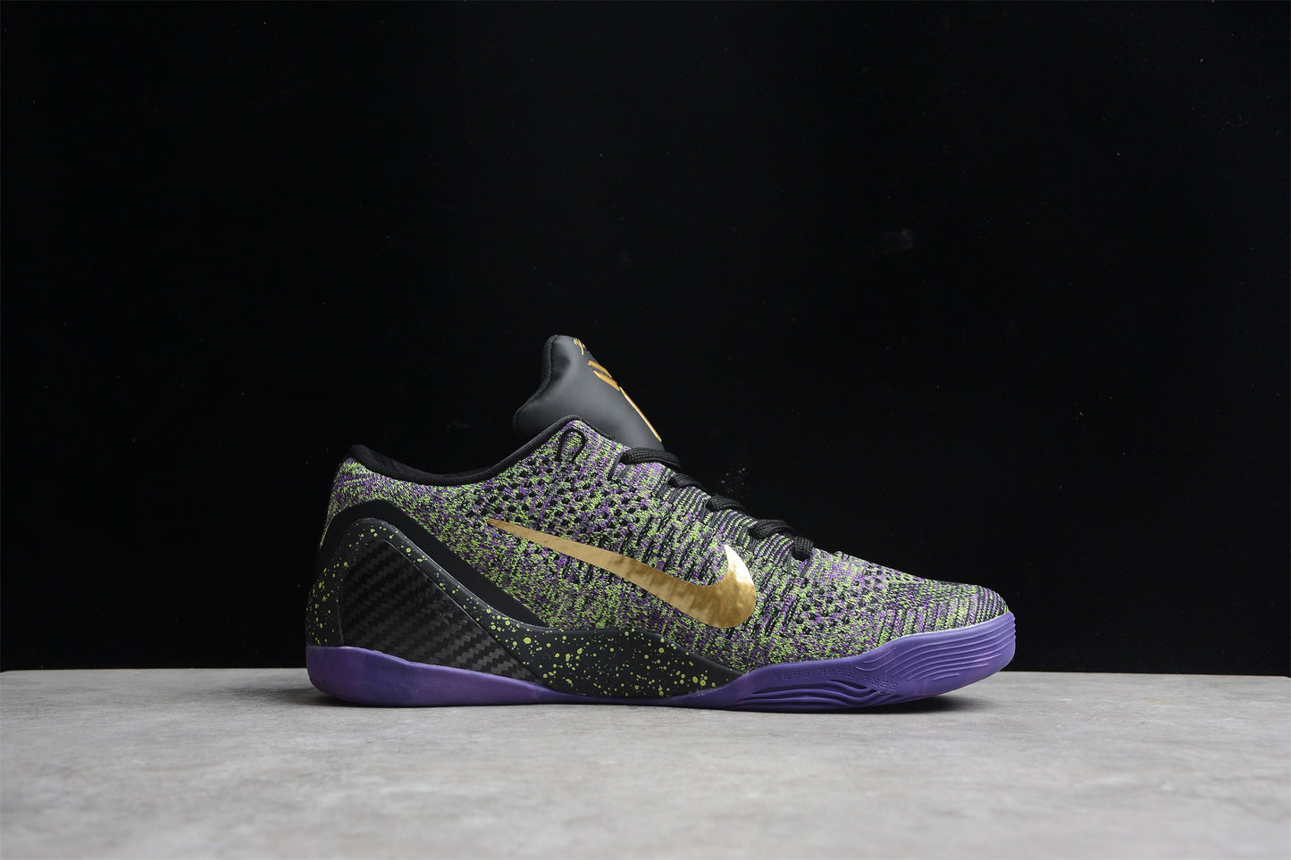 R26 NK Kobe 9 Low "Manba Moment" 677992-998