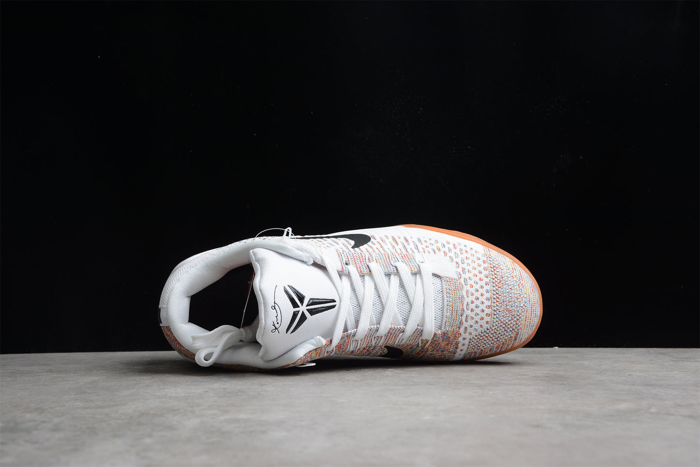 R26 Nk Kobe 9 Elite Premium Low HTM Milan "White Multi-Color" 9 698595-109