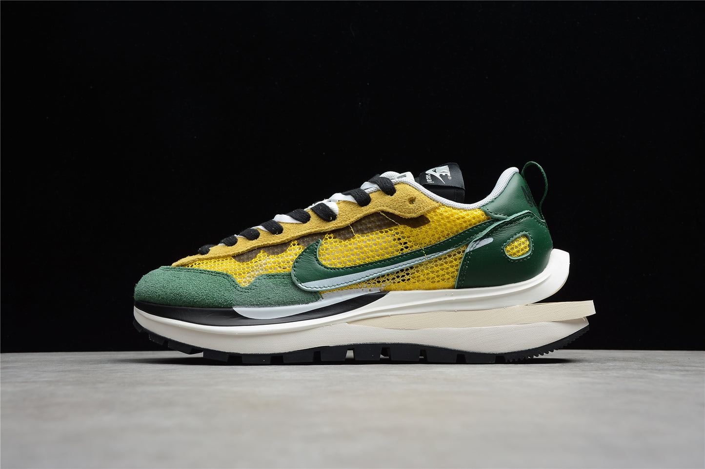R26 SACAI BV0073-103