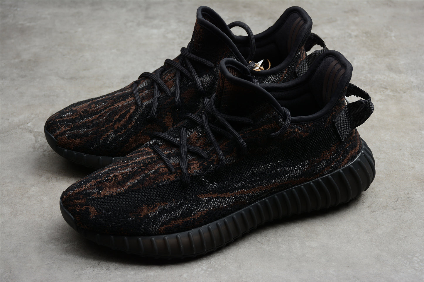 R26 Yeezy Boost 350 V2 MX Rock