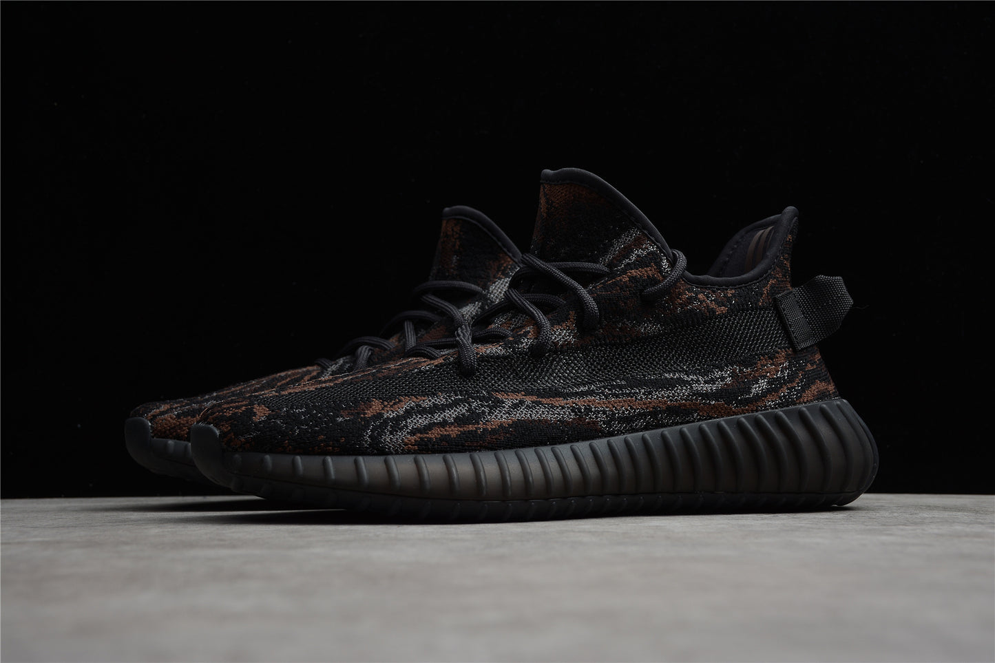 R26 Yeezy Boost 350 V2 MX Rock