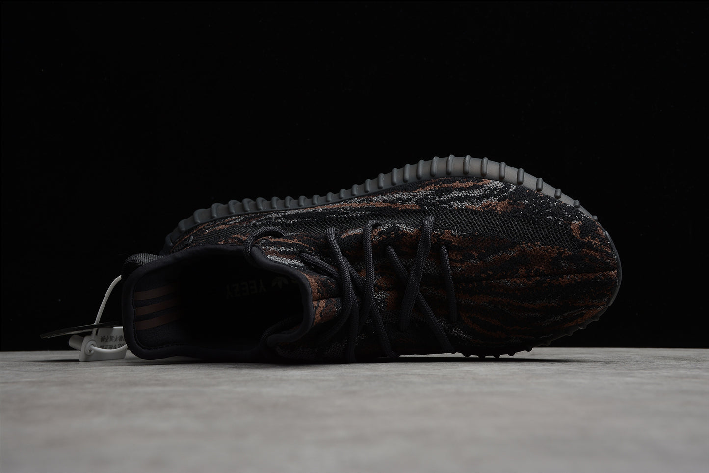R26 Yeezy Boost 350 V2 MX Rock