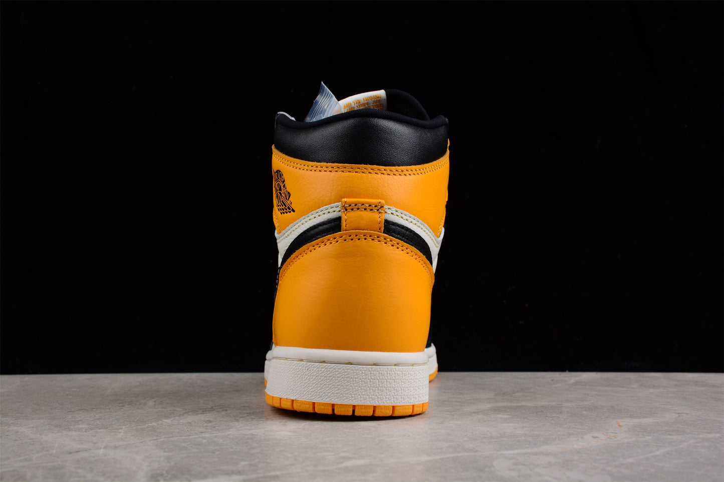 R28 Air Jordan 1 Retro High OG AJ1 555088-711