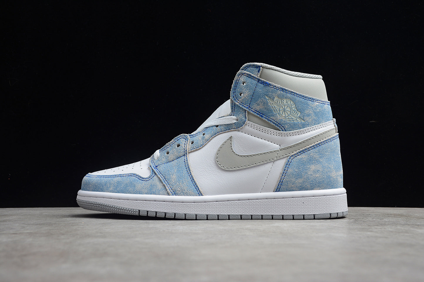 R28 Air Jordan 1 Retro High OG "Hyper Royal"AJ1 575441-402